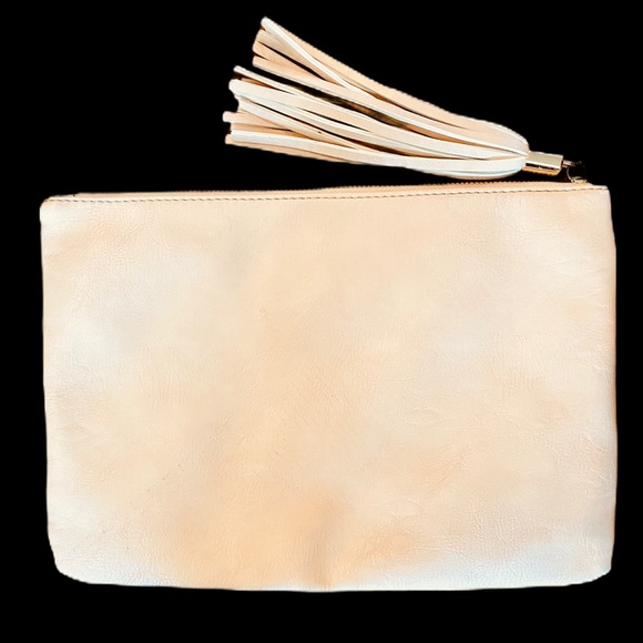 URBAN ORIGINALS Vegan Leather Perforated Clutch - Picture 3 of 8